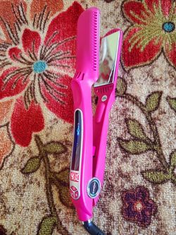 Ceramic & Titanium hair straighteners