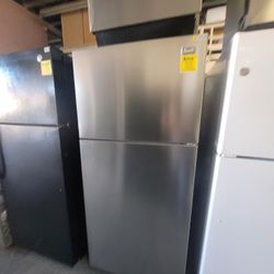Refrigerator Avanti 
