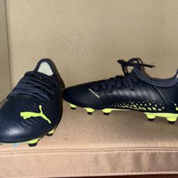 Brand New Puma Soccer Cleats 