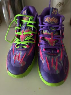 Basketball shoes melo