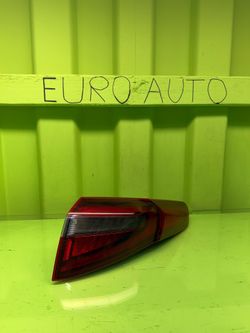 2017 2018 2019 2020 2021 2022 ALFA ROMEO STELVIO  Right Passenger Side Quarter Panel / Outer Tail Light OEM ALFA 949 T1