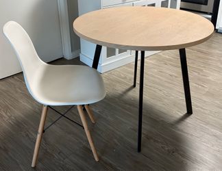Table and 4 chairs