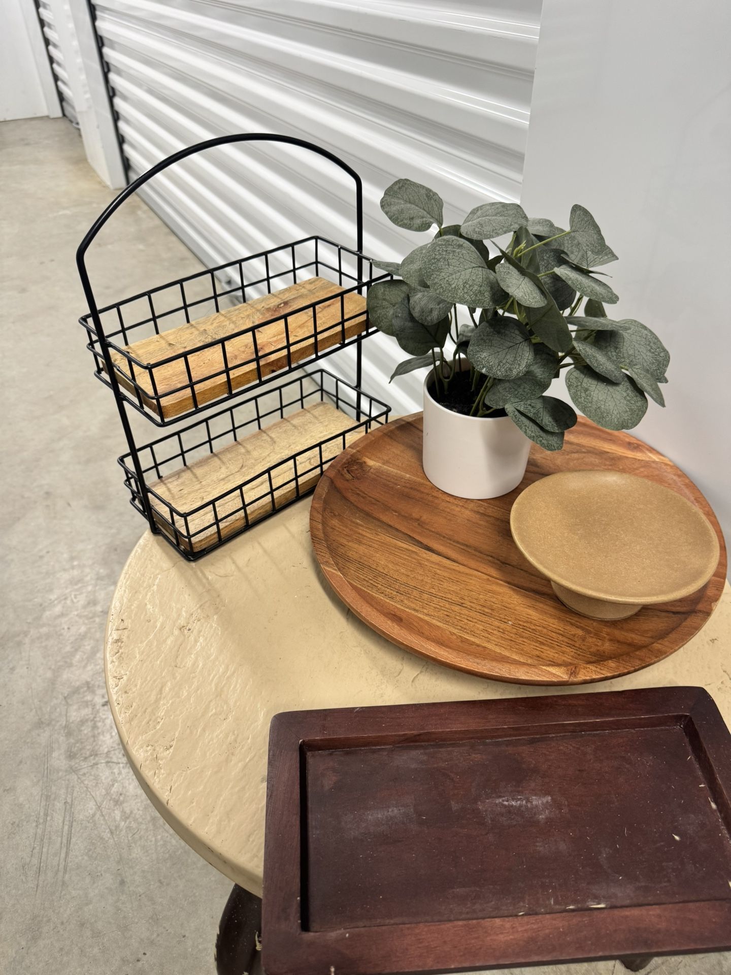 Bathroom Decor Set -counter