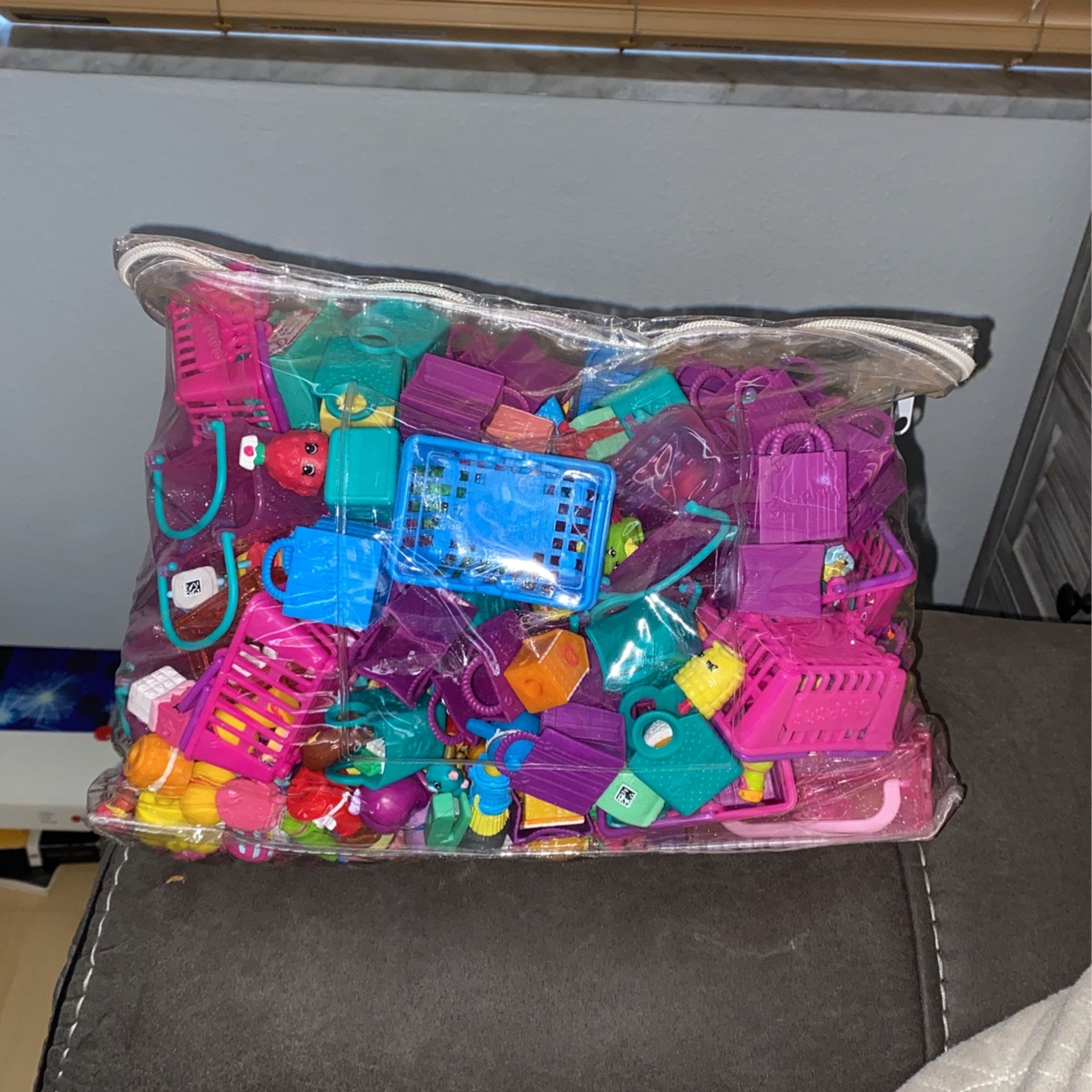 Big bag of Shopkins.