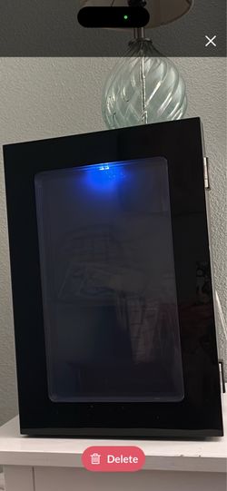 0.6 cu mini fridge new no box