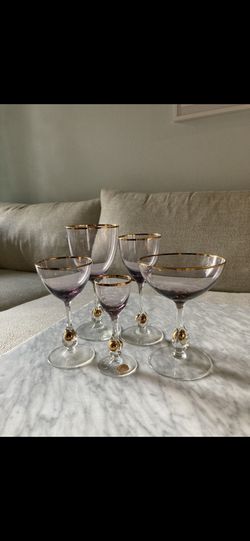 Rare Vintage Glassware - Complete Set