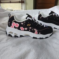 Skechers Dlites Blossom