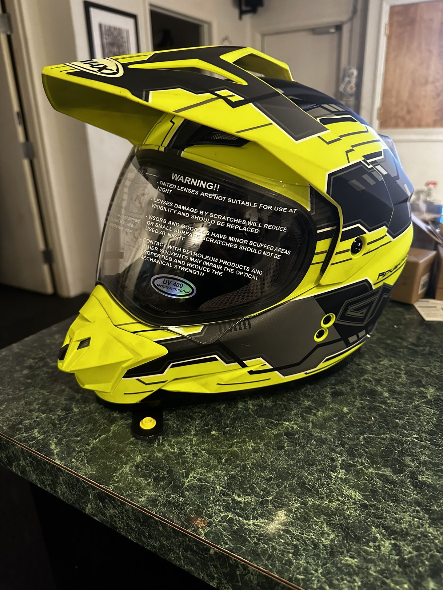 Motorcycle GMax Helmet Medium 