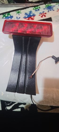 JEEP / WRANGLER OEM SPARE TIRE 3RD BRAKE LIGHT (2007 - 2018)