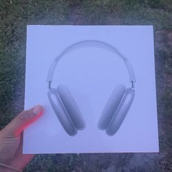 NEW AirPod Max USB-C 