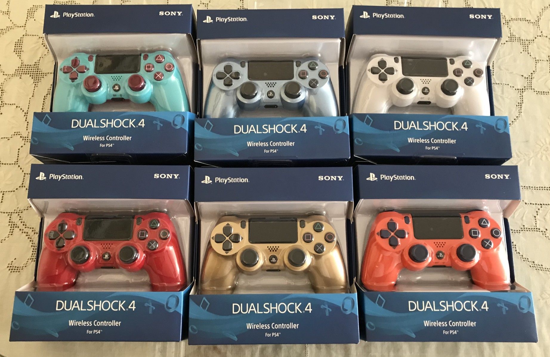 Brand New PS4 Controllers Dualshock 4 V2 (Variety of Colors)