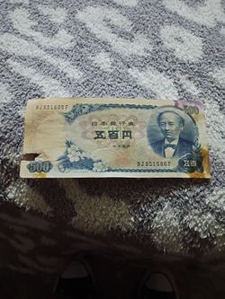Collectable Bills From Around The World.