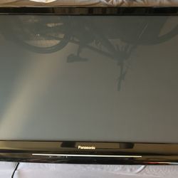 Panasonic TV - 50" (50 Inch)