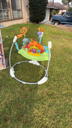 Fisher price jumperoo