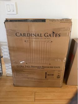 Cardinal Gates Extra Tall Premium Pressure Aluminum Dog Gate (White)