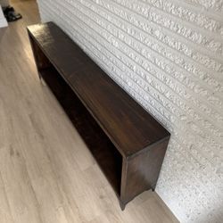 TV Stand/ Entertainment Center 