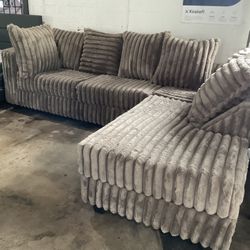 🛋️🔥 MOCHA PLUSH SECTIONAL — IN STOCK & GOING FAST 🔥 