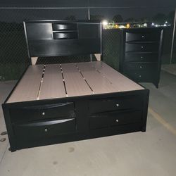 Queen Size Platform Bed With Storage Drawers Matching Dressing