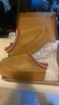 New with box women’s winter shoes