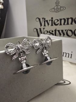 Vivienne Westwood Octavie Earrings NO delivery NO price match