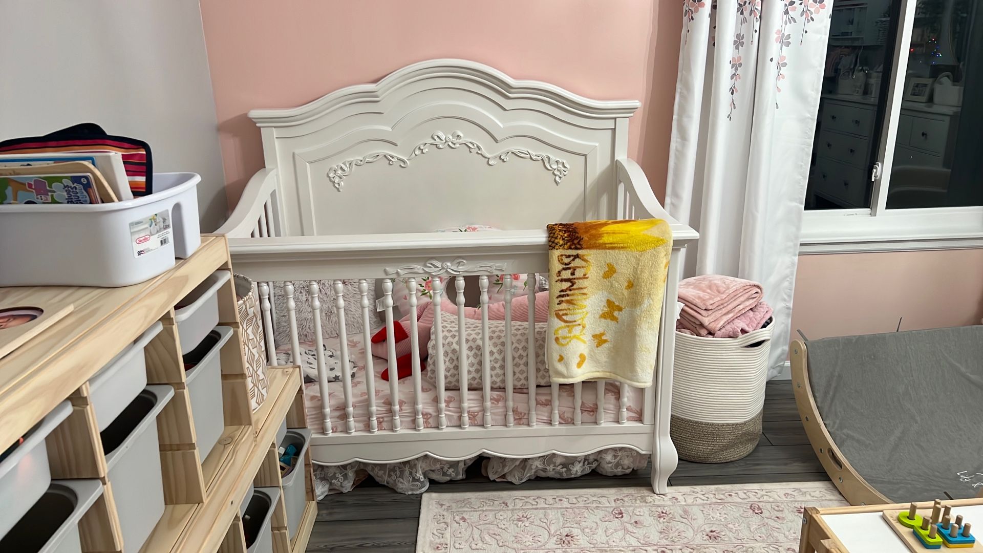 Evolur Aurora Crib For Sale