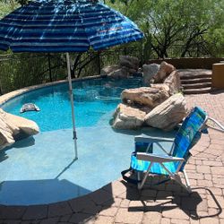 Set Of 2 Tommy Bahama Sand Anchor 7 feet Beach Umbrella with Tilt and Telescoping Pole (Blue/W) And Tommy Bahamas Beach Chair