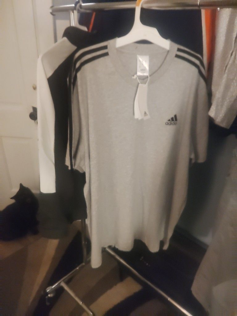 Adidas Tshirt