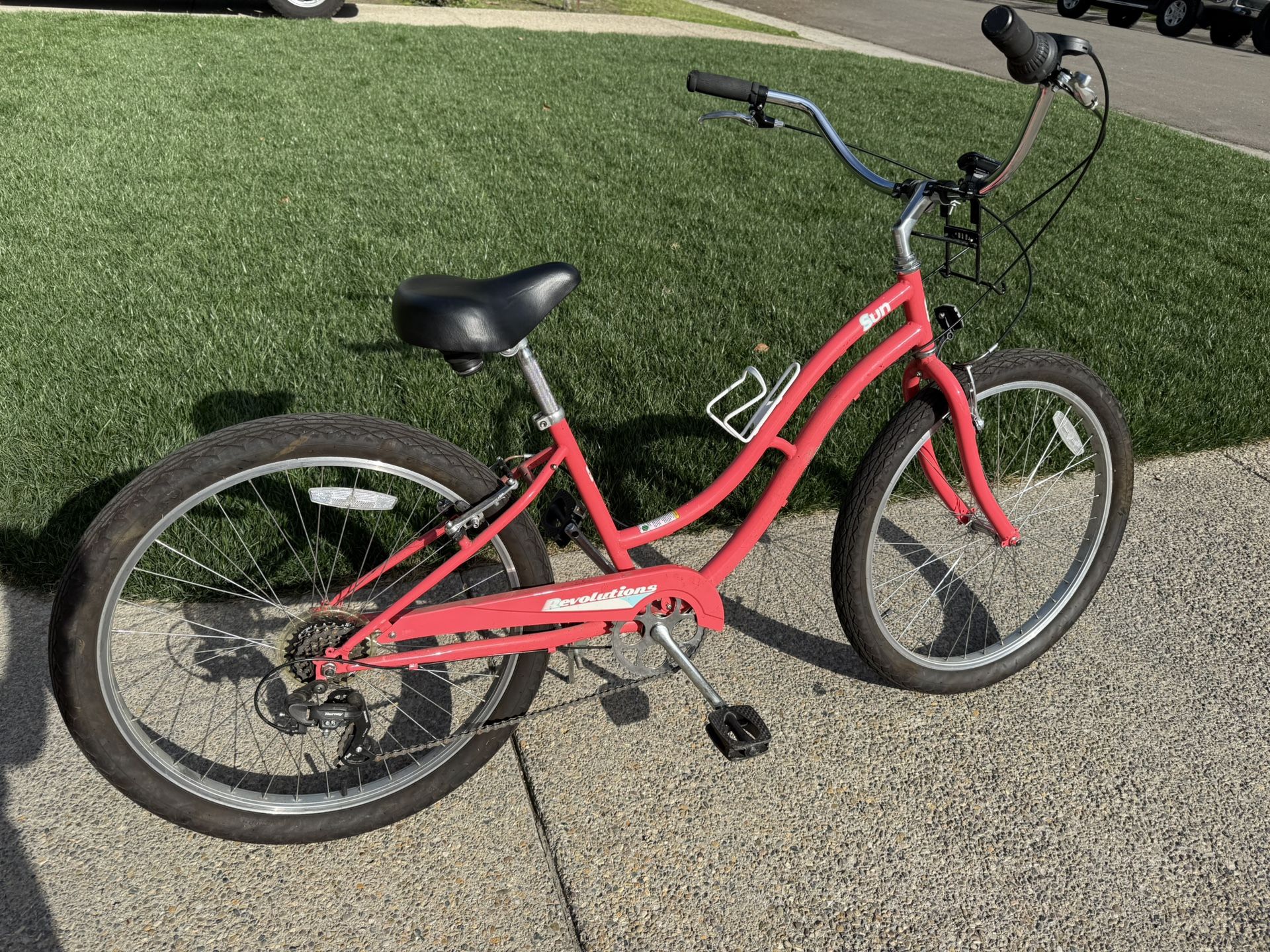 Revolutions 7 Sun Beach Cruiser Bike