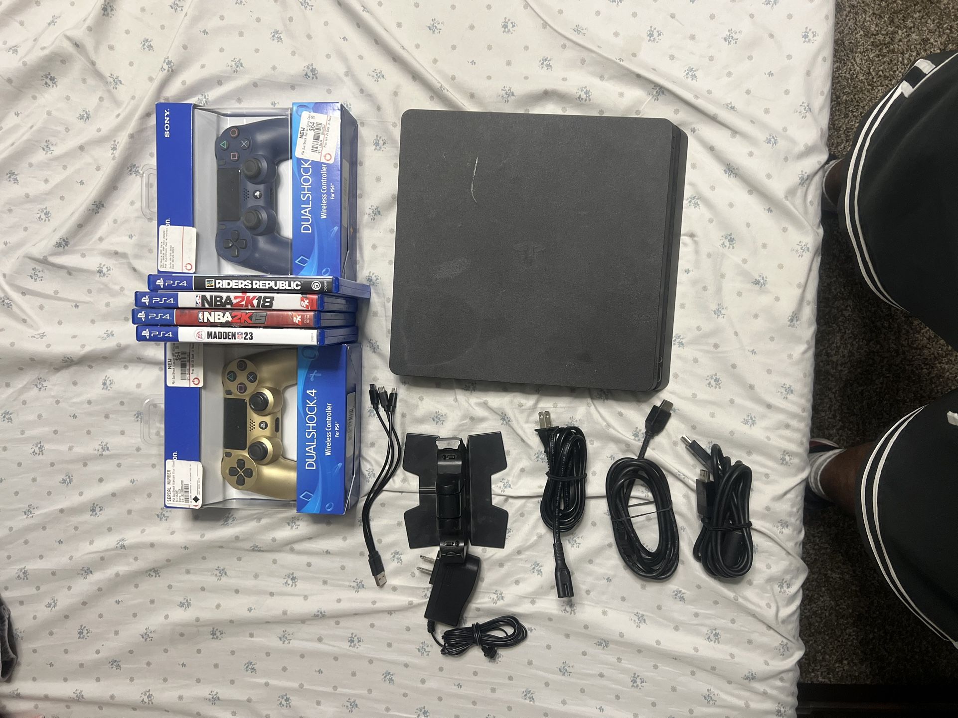 PS4 Slim 1Tb