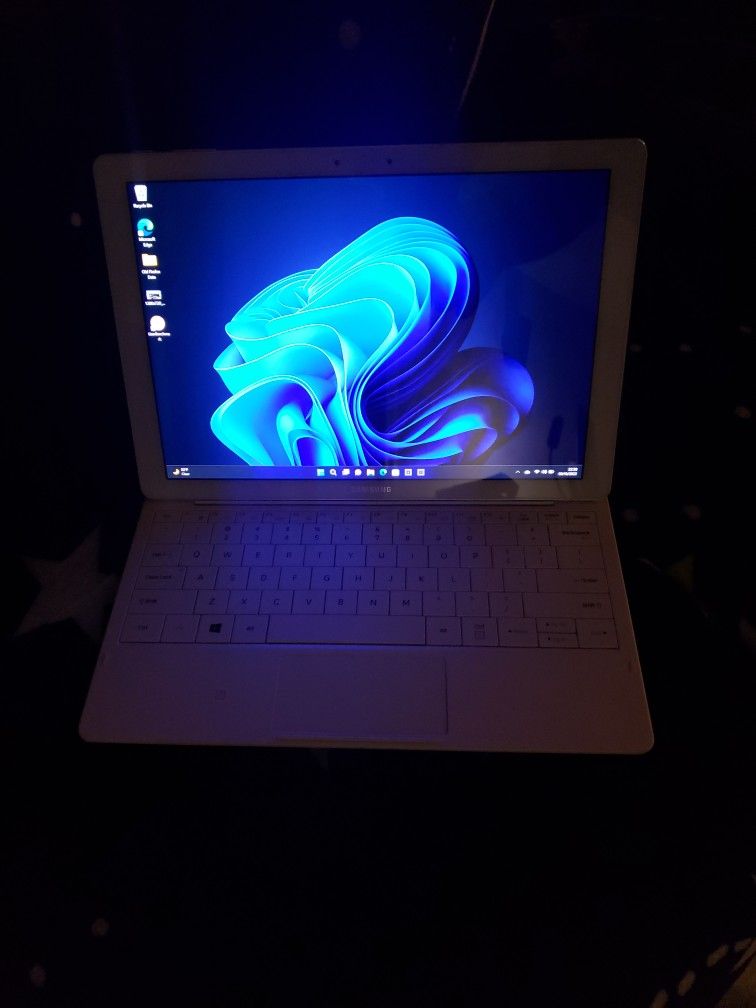 Samsung Pro Notebook Oled Screen