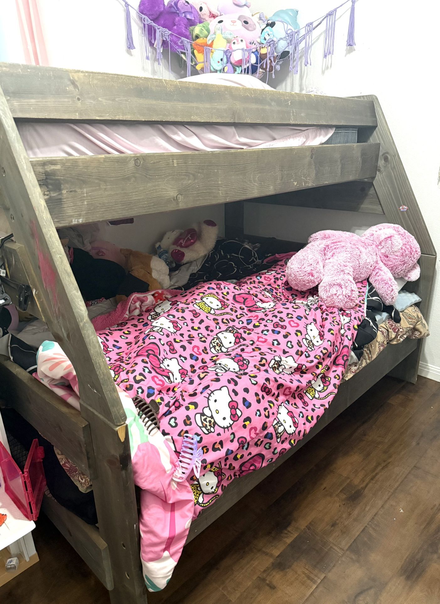 Twin Over Full Bunk bed