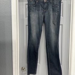 Excellent 100% HUDSON  flap pocket  jeans size 32 originally $195