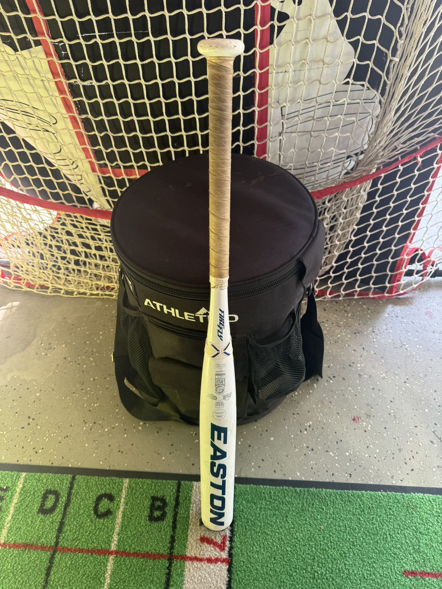 Used 29” Easton Firefly Softball Bat