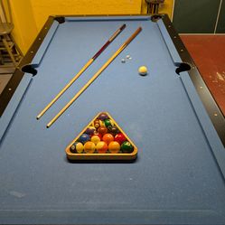 7' Pool Table
