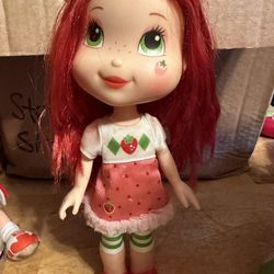 2008 Strawberry Shortcake Doll