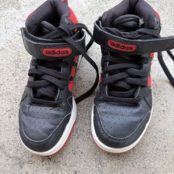 Size 1 adidas Kids Postmove Mid Basketball Shoes - Black/Vivid Red