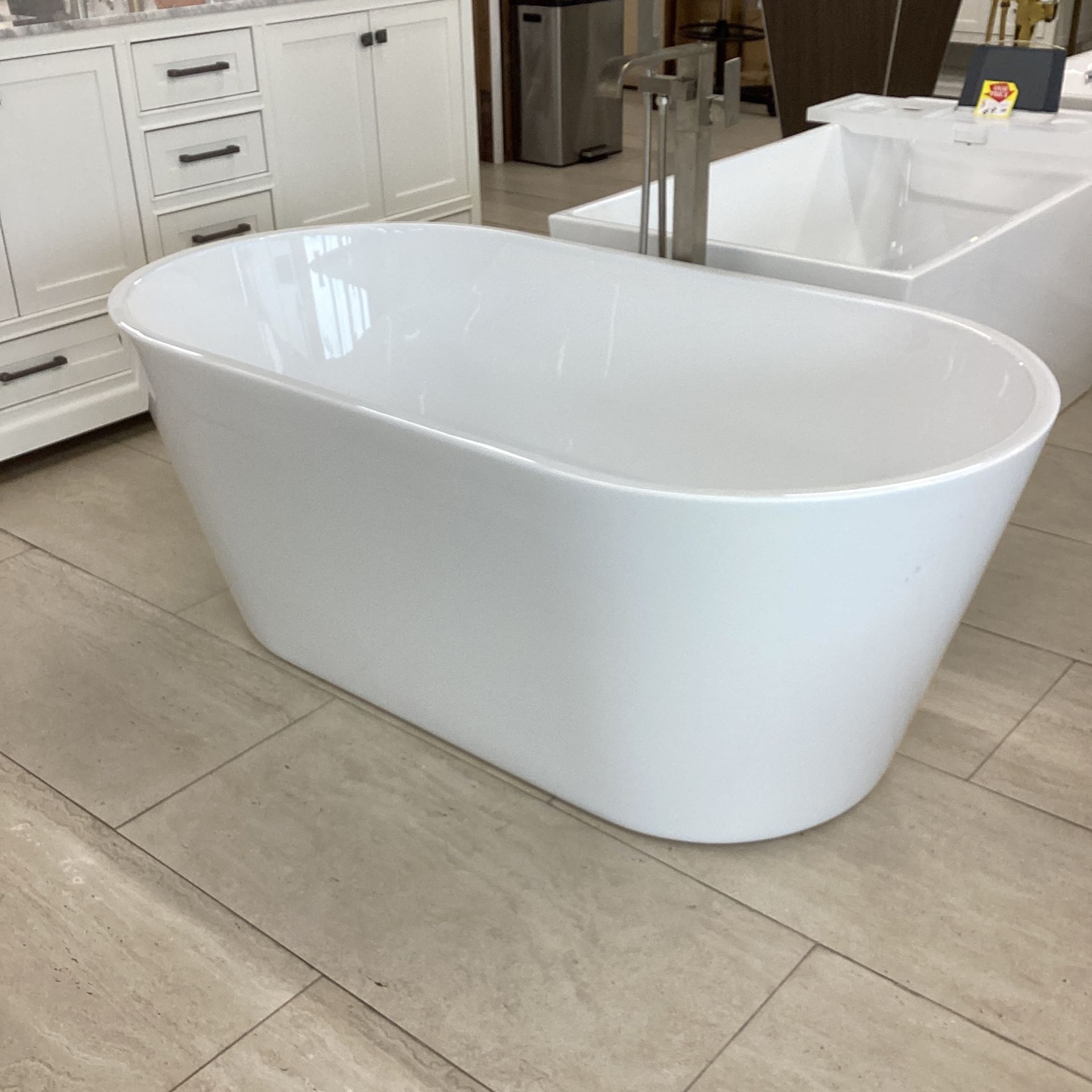59” White Freestanding Acrylic Bathtub 🛀 Full Metal Frame With Adjustable Feet ❗️❗️❗️❗️❗️🛀🛀🛀