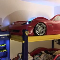 Corvette twin bed or toddler bed