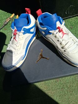 Air Jordan Spizike Low-Top Sneakers