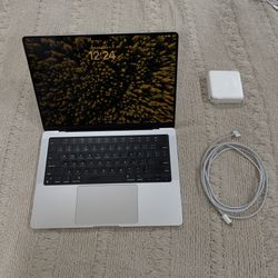 MacBook Pro M1 Pro 10-Core CPU and 16-Core GPU 14" (Late 2021) 1TB SSD