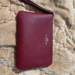 Coach Corner Zip Wristlet