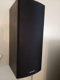 7.1 Onkyo Home Theater Speakers 7 Speakers 1 Sub 
