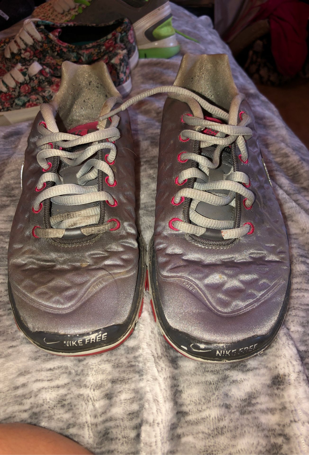 Nike tennis shoes