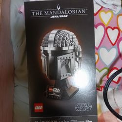 Star Wars The Mandalorian Helmet Lego Set 