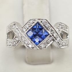 18k white gold diamond and sapphire ring