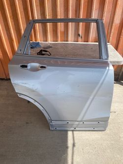 2017-2022 Honda HRV Rear Shell Right passenger side  OEM