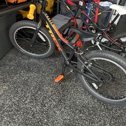 Trek Precaliber 20 inch kids bike great condition
