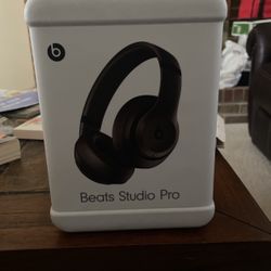 Beats Studio Pro