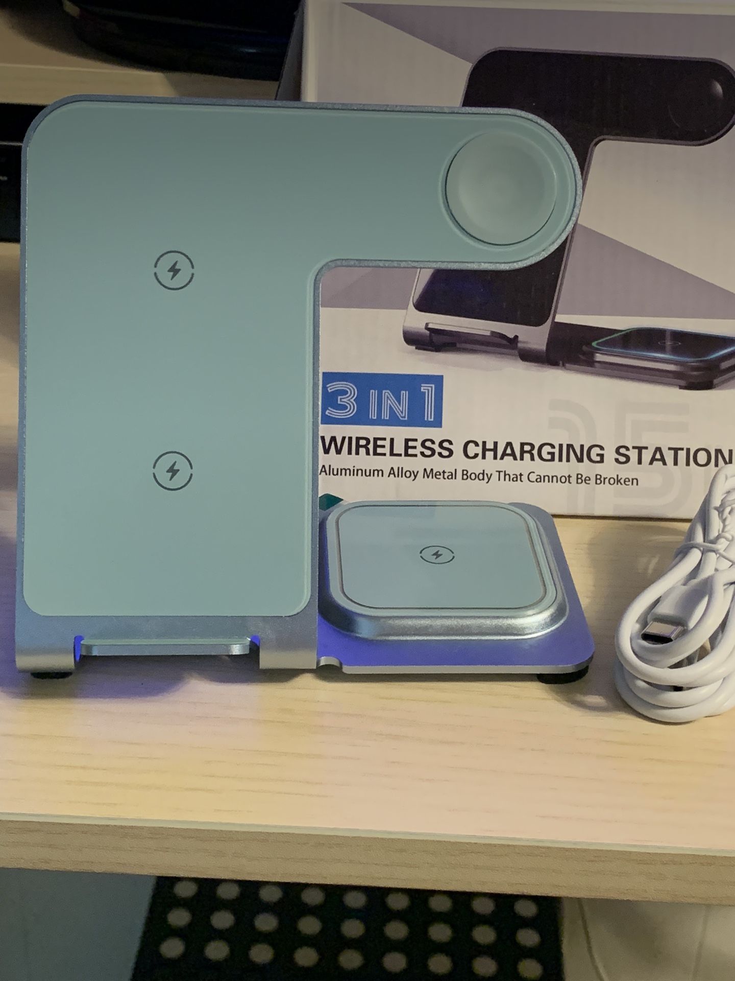 3 In 1 Wireless Iphone Charging Station
