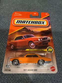 Matchbox 1977 Jaguar XJ6C Super Chase